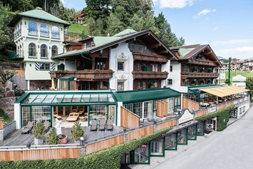 Skihotel: Hotelansicht - Wohlfühlhotel KERSCHDORFER - alpine hotel · garni superior · adults only