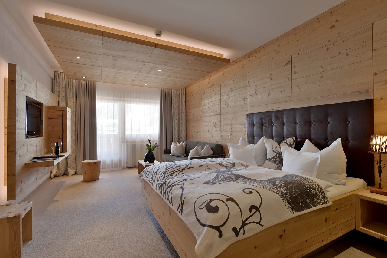 ****Hotel Almhof Zimmerkategorien Bergtraumzimmer für 2-4 Personen