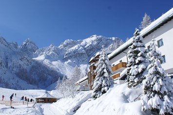 Skihotel: Après Ski vor der Kulisse der Tiroler Kalkkögel - Hotel Lizumerhof