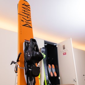 Skihotel: Für jedes Apartment eine  versperrbare, beheizte Skiboxe - The RESI Apartments "mit Mehrwert"