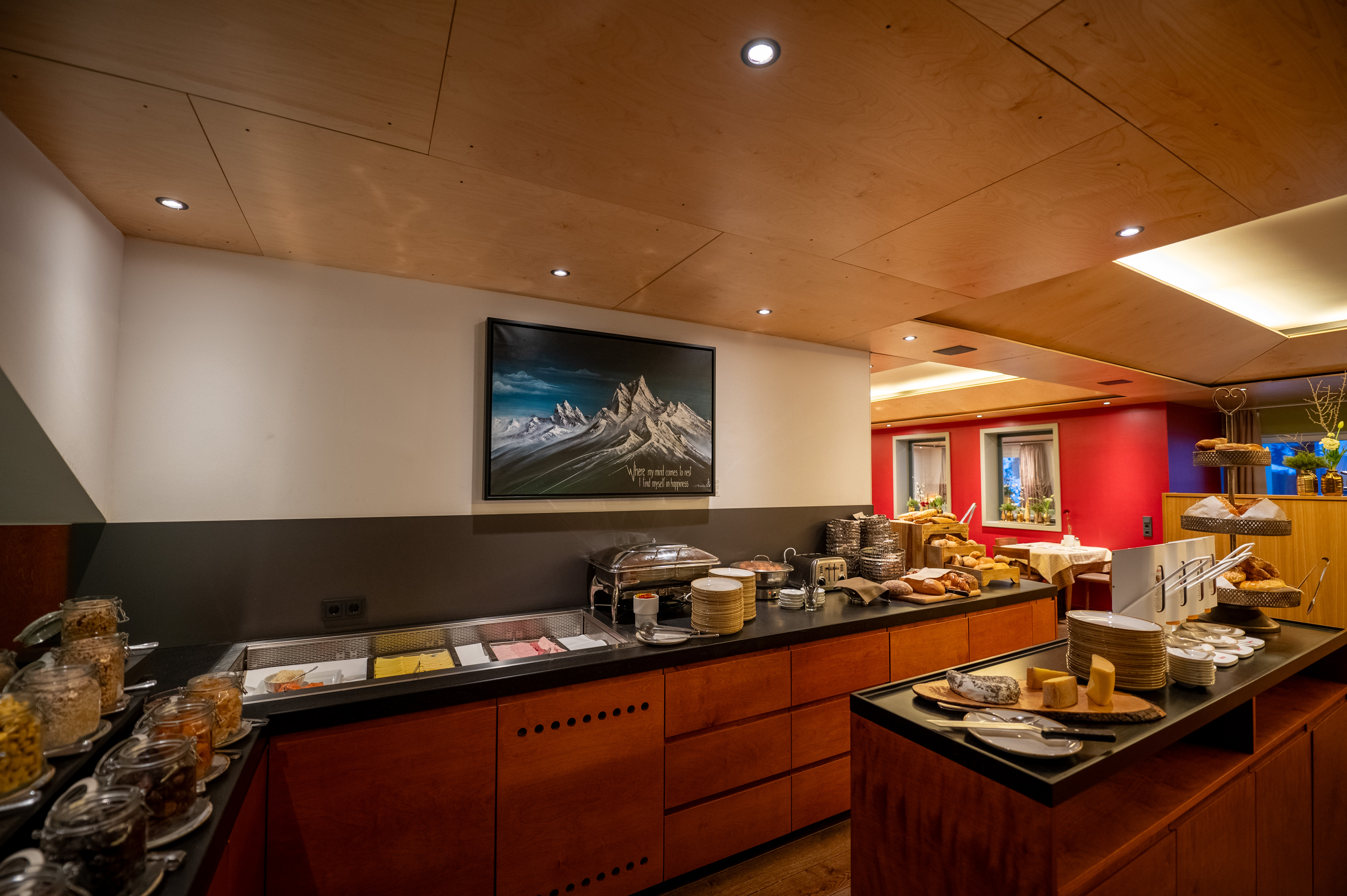 Hotels an der Piste - Ski Arlberg - zum Start in den Tag - Hubertushof Wohlfühlhotel