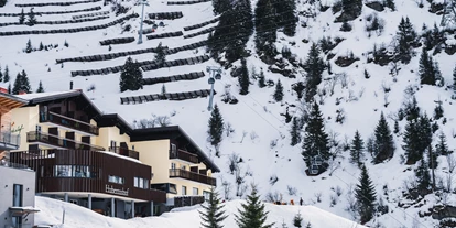 Hotels an der Piste - PLZ 6881 (Österreich) - vom Hotel direkt auf die Piste und retour - Hubertushof Wohlfühlhotel