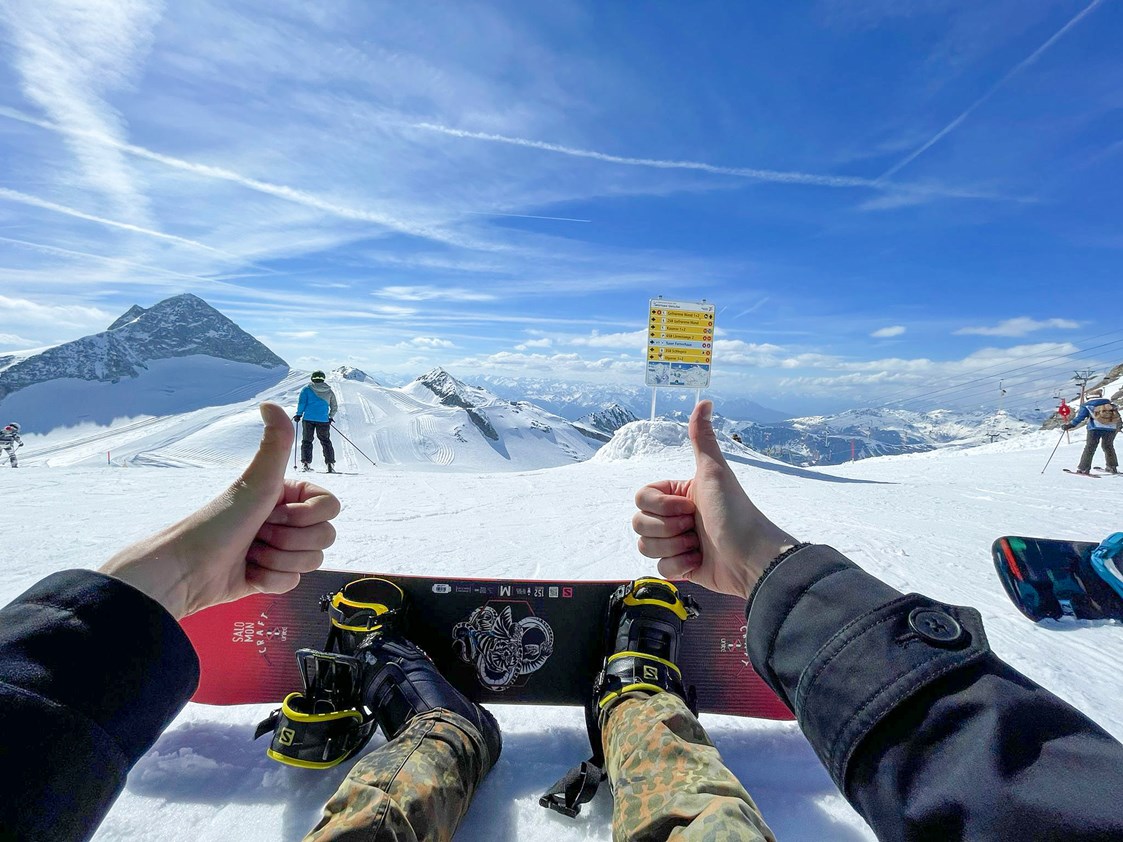 Skihotel: Snowboarden am Hintertuxer Gletscher - Hotel Der Rindererhof