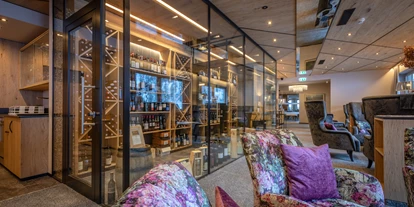 Hotels an der Piste - Skiraum: vorhanden - Rohrberg (Rohrberg) - Weinschrank - VALARA Alpine Art Hotel