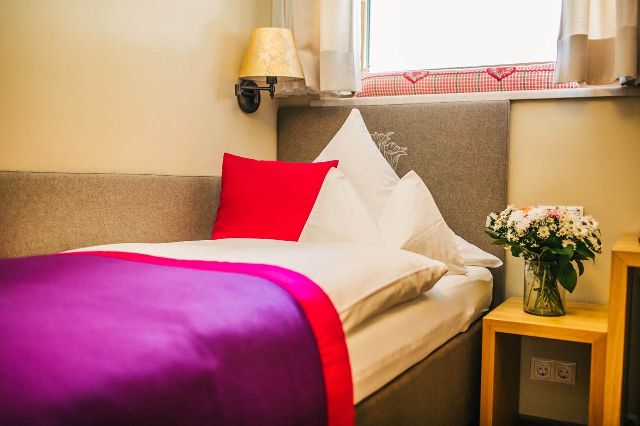 HOTEL DR. OTTO MURR  Zimmerkategorien Einzelzimmer STANDARD 