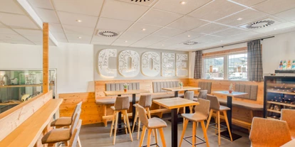 Hotels an der Piste - Verpflegung: Halbpension - Itter - Bar - COOEE alpin Hotel Kitzbüheler Alpen