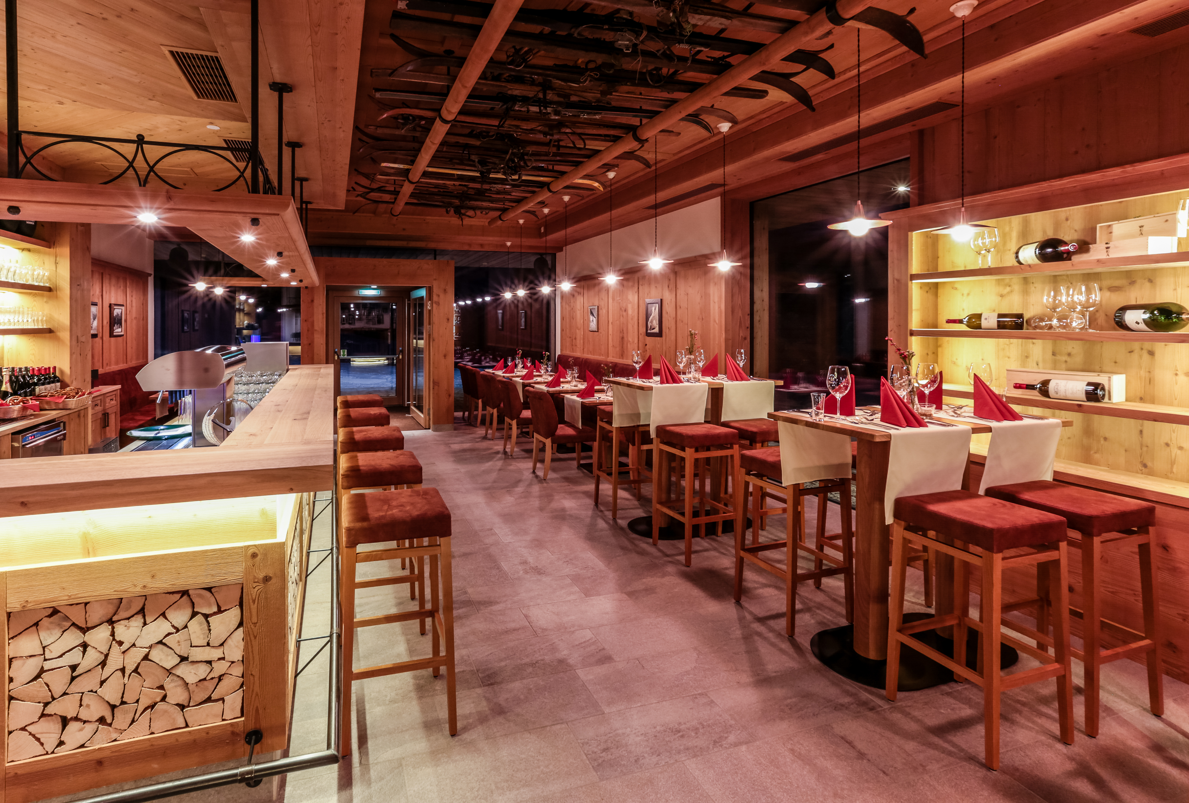 Hotels an der Piste - Rodeln - Tirol - Bistro-Bar - Hotel Lizum 1600