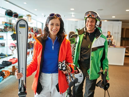 Hotels an der Piste - Skikurs direkt beim Hotel: für Kinder - APRES POST HOTEL Skiverleih - APRES POST HOTEL