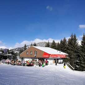 Skihotel: Unsere Skihütte "Strohsackhütte" an der Talstation Strohsackbahn - Genusshotel Almrausch