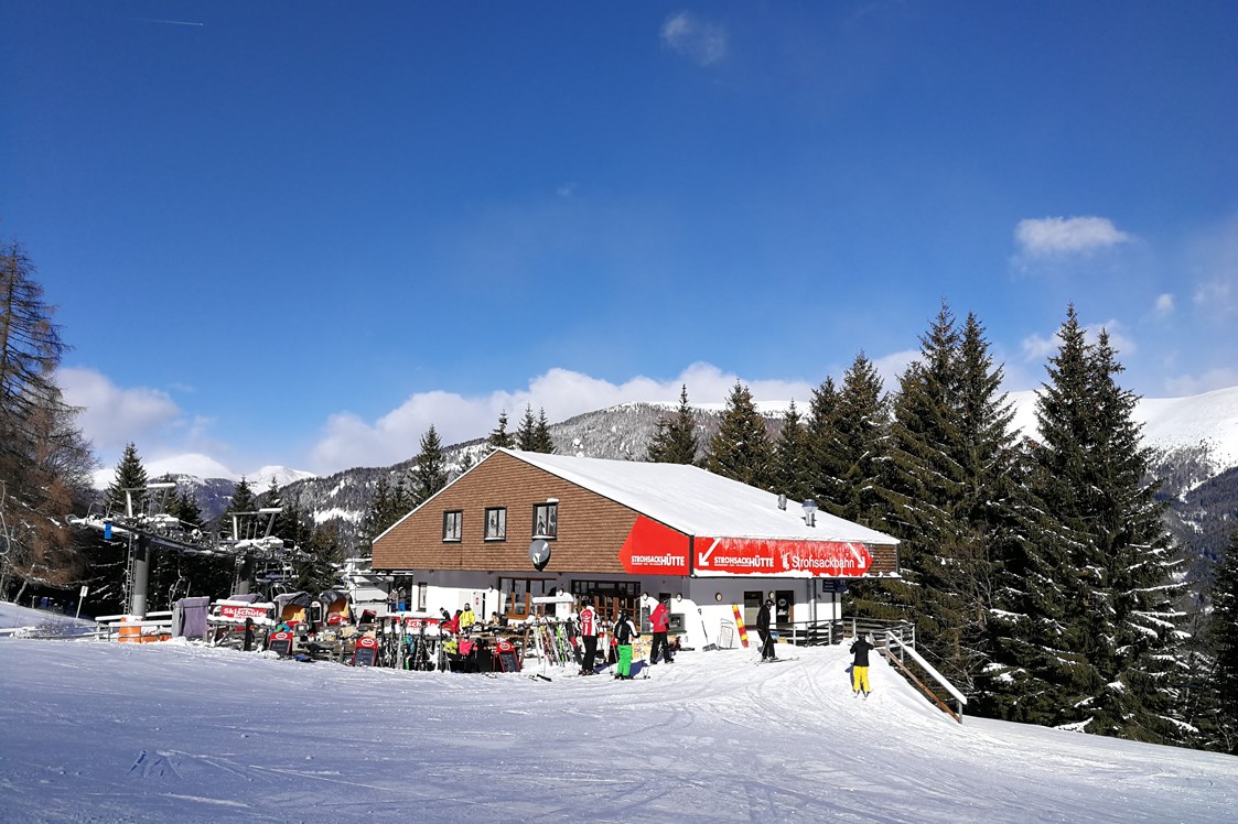 Skihotel: Unsere Skihütte "Strohsackhütte" an der Talstation Strohsackbahn - Genusshotel Almrausch