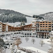 Skihotel - Außenansicht des Hotels - Sporthotel Ellmau
