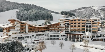 Hotels an der Piste - Tiroler Unterland - Außenansicht des Hotels - Sporthotel Ellmau