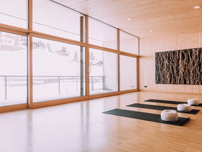 Hotels an der Piste - Mellau - Yogaraum - Das Naturhotel Chesa Valisa****s