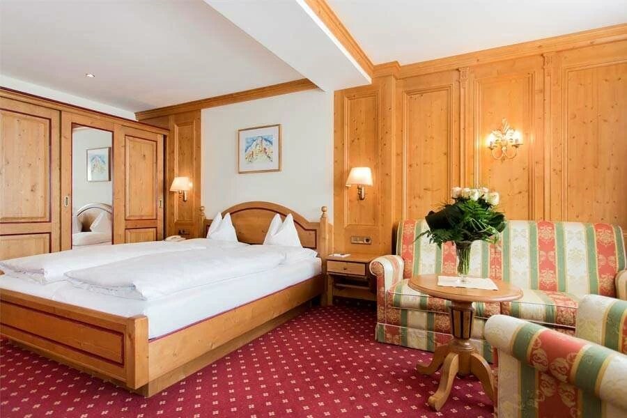 Skihotel: Gemütliche Zimmer & Suiten - Skihotel Edelweiss