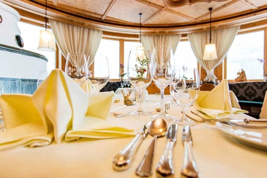 Skihotel: Kulinarische Höhepunkte im Restaurant mit Panoramablick - Skihotel Edelweiss Hochsölden