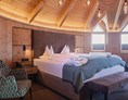 Skihotel: Turmzimmer mit Doppelbett - Skihotel Edelweiss Hochsölden