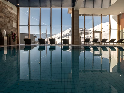 Hotels an der Piste - PLZ 6531 (Österreich) - Pool - Skihotel Edelweiss Hochsölden