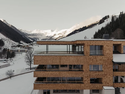 Hotels an der Piste - PLZ 6373 (Österreich) - Außenansicht von Osten - Hotel Marten