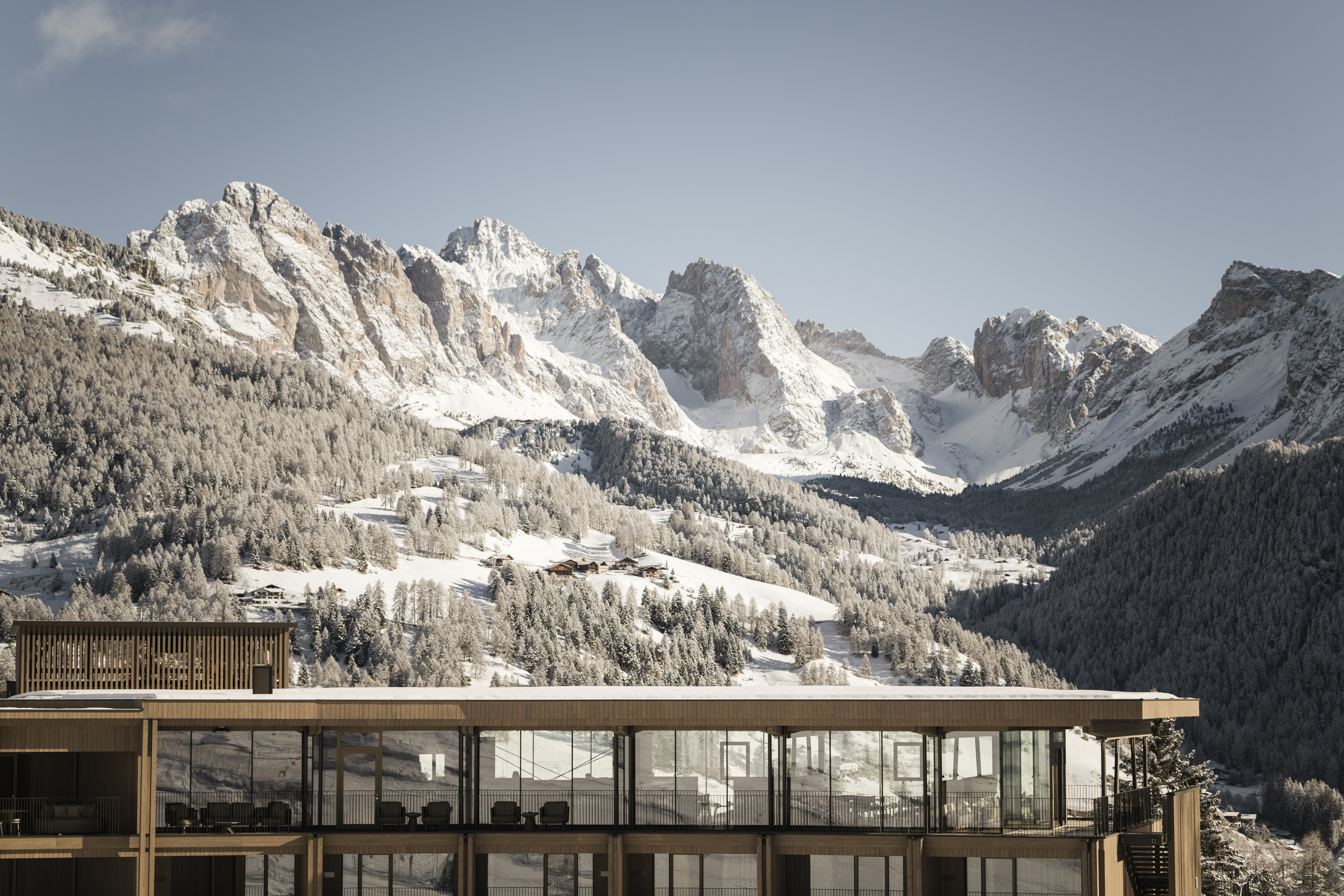 Skihotel: Hotelgebäude - Cendevaves Alpine Silence Hotel