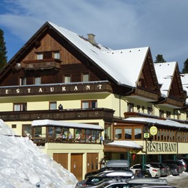 Skihotel: Unser Hotel Turracherhof - direkt am Einstieg des Skiliftes - Hotel Turracherhof
