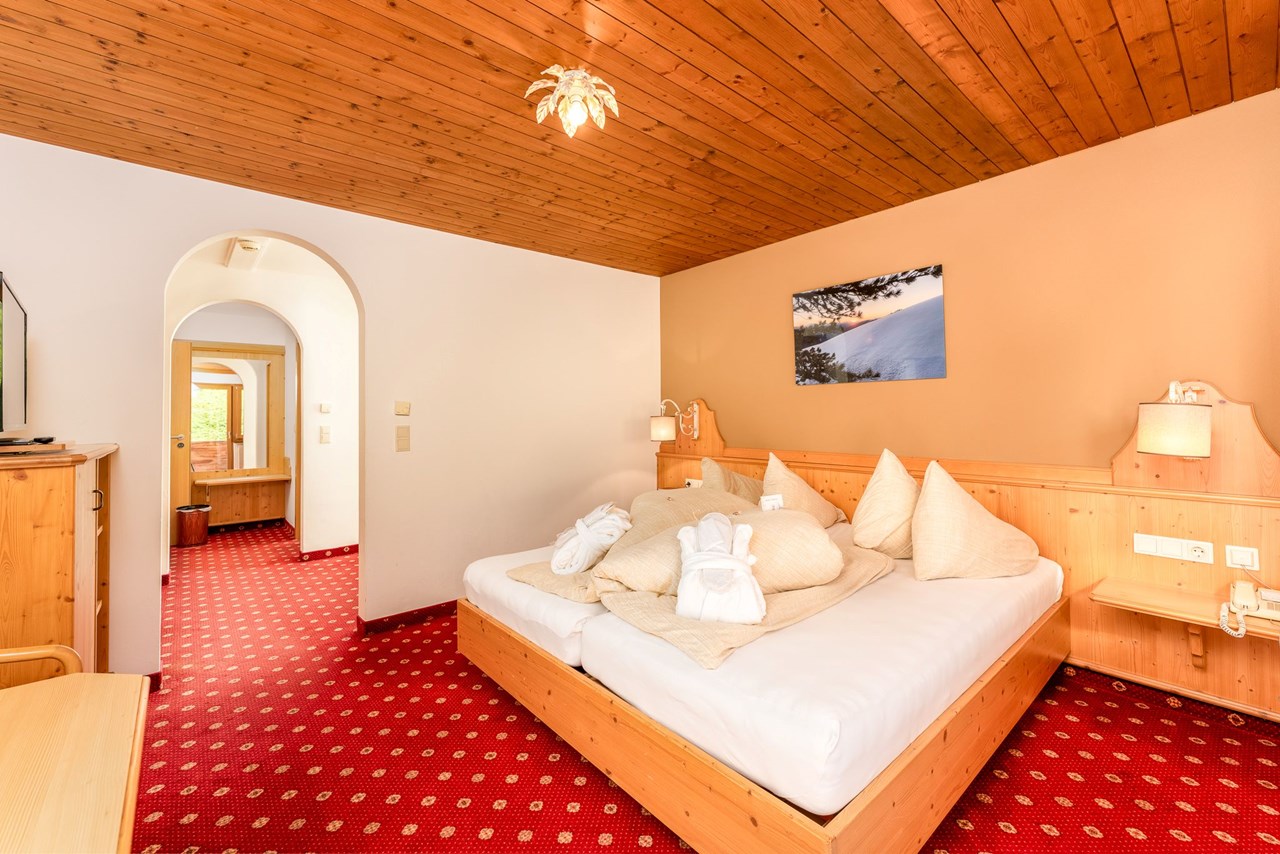 Alpenwohlfühlhotel Dörflwirt Zimmerkategorien Juniorsuite Dörflwirt
