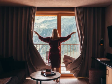 Skihotel: Aufwachen im Alpenstern Hotelzimmer - Hotel Alpenstern