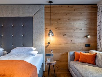 Hotel DAS ZWÖLFERHAUS Zimmerkategorien Doppelzimmer Naturzeit