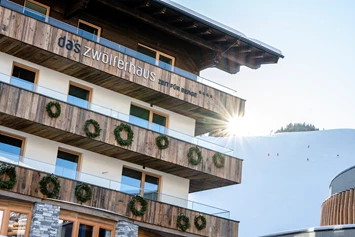 Skihotel: Außenansicht Hotel - Hotel ZWÖLFERHAUS