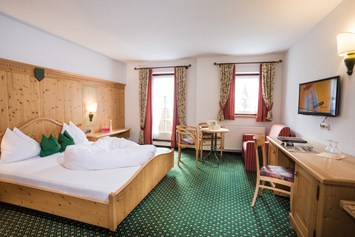 Skihotel: Doppelzimmer - Hotel Wieseneck GmbH