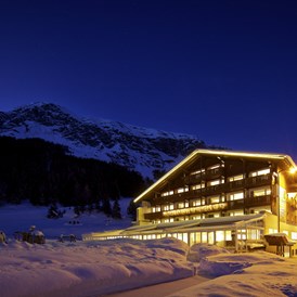 Skihotel: Winternacht - Kinder- & Gletscherhotel Hintertuxerhof