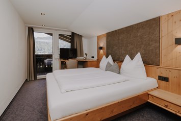 Skihotel: Doppelzimmer Dachgeschoss - B&B Hotel Die Bergquelle