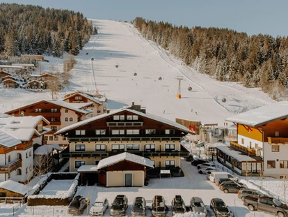 Hotels an der Piste - Skiverleih - B&B Hotel Die Bergquelle - Ihr Hotel direkt an der Skipiste beim Achterjet in Flachau - B&B Hotel Die Bergquelle