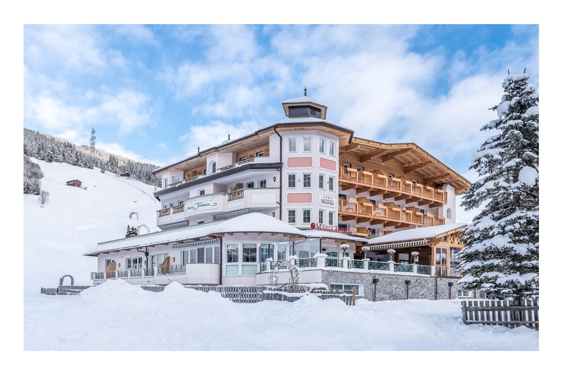 Skihotel: TOP LAGE in Gerlos: Zentral aber zurückgesetzt von der Straße direkt an der Skiwiese/Kinderparadies - Landhotel Maria Theresia