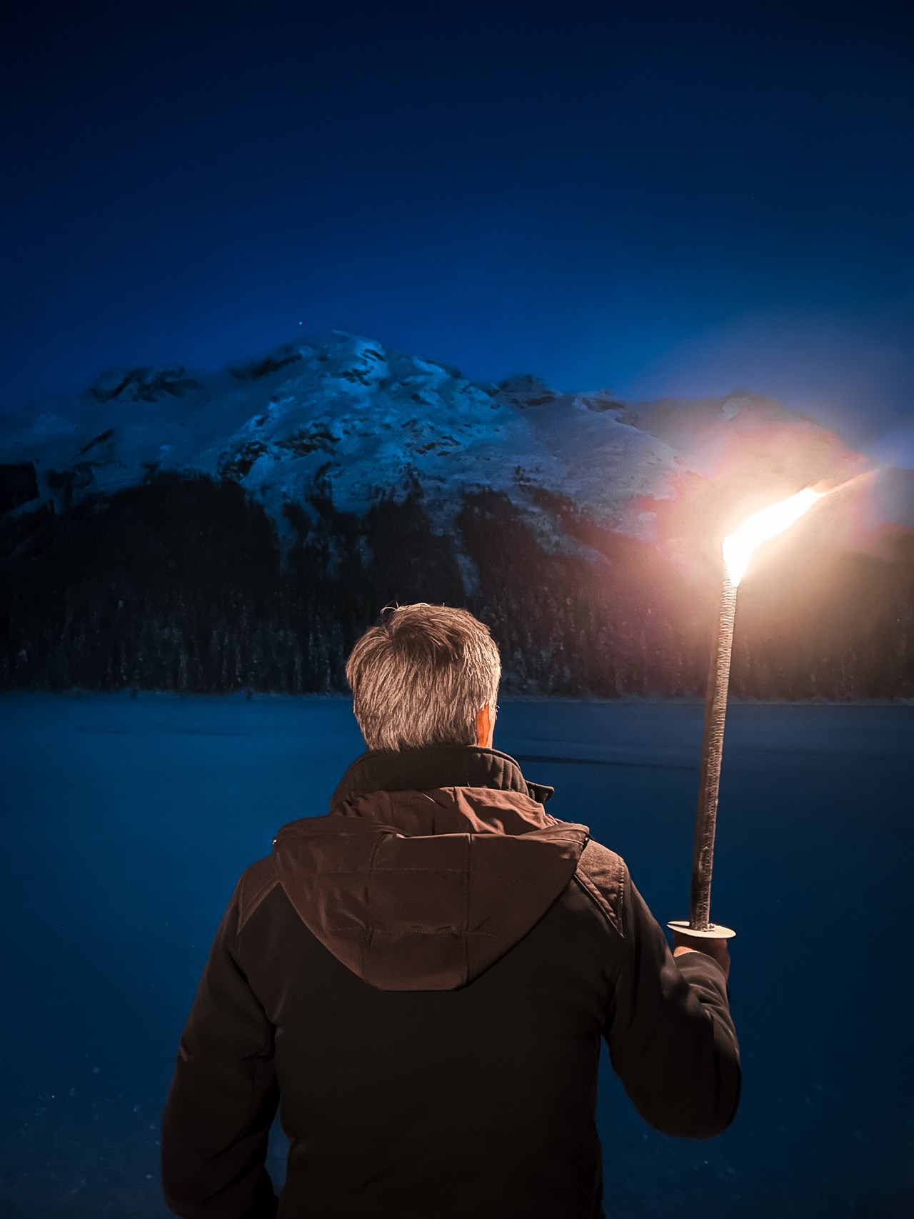 Valsana Hotel Arosa Ausflugsziele Fackelwanderung und Weindegustation