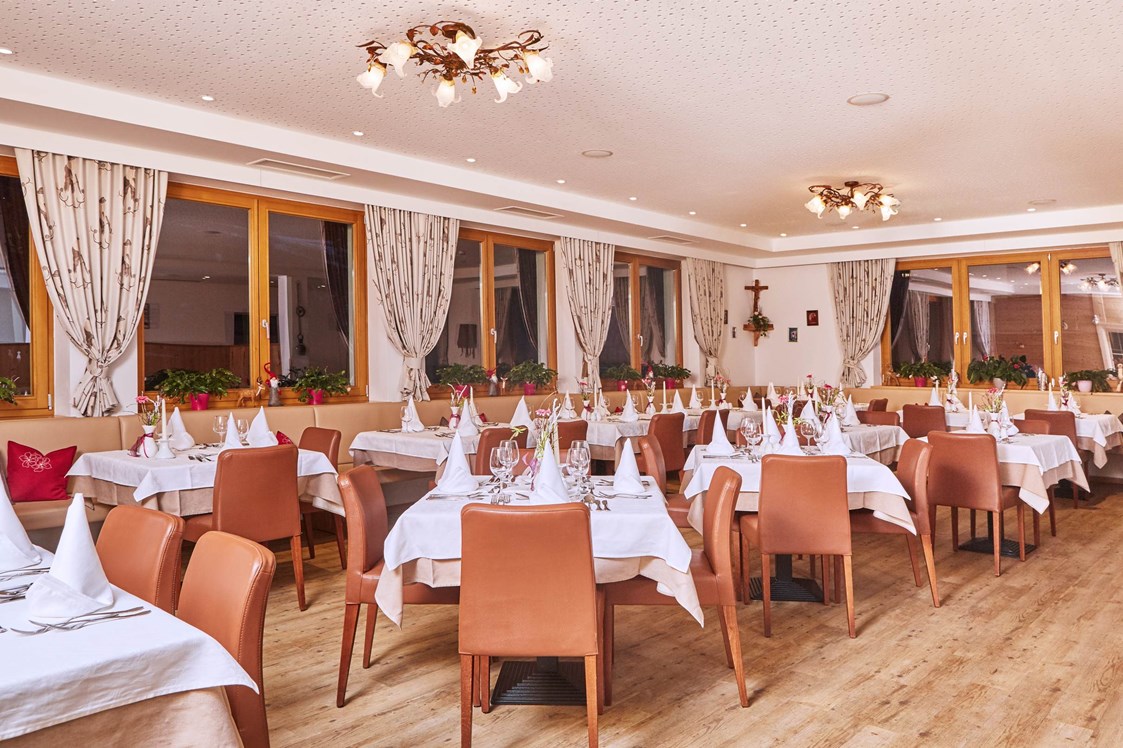 Skihotel: Gemütliches Restaurant  - Dein MOUNTAIN Wohlfühlhotel Johanneshof
