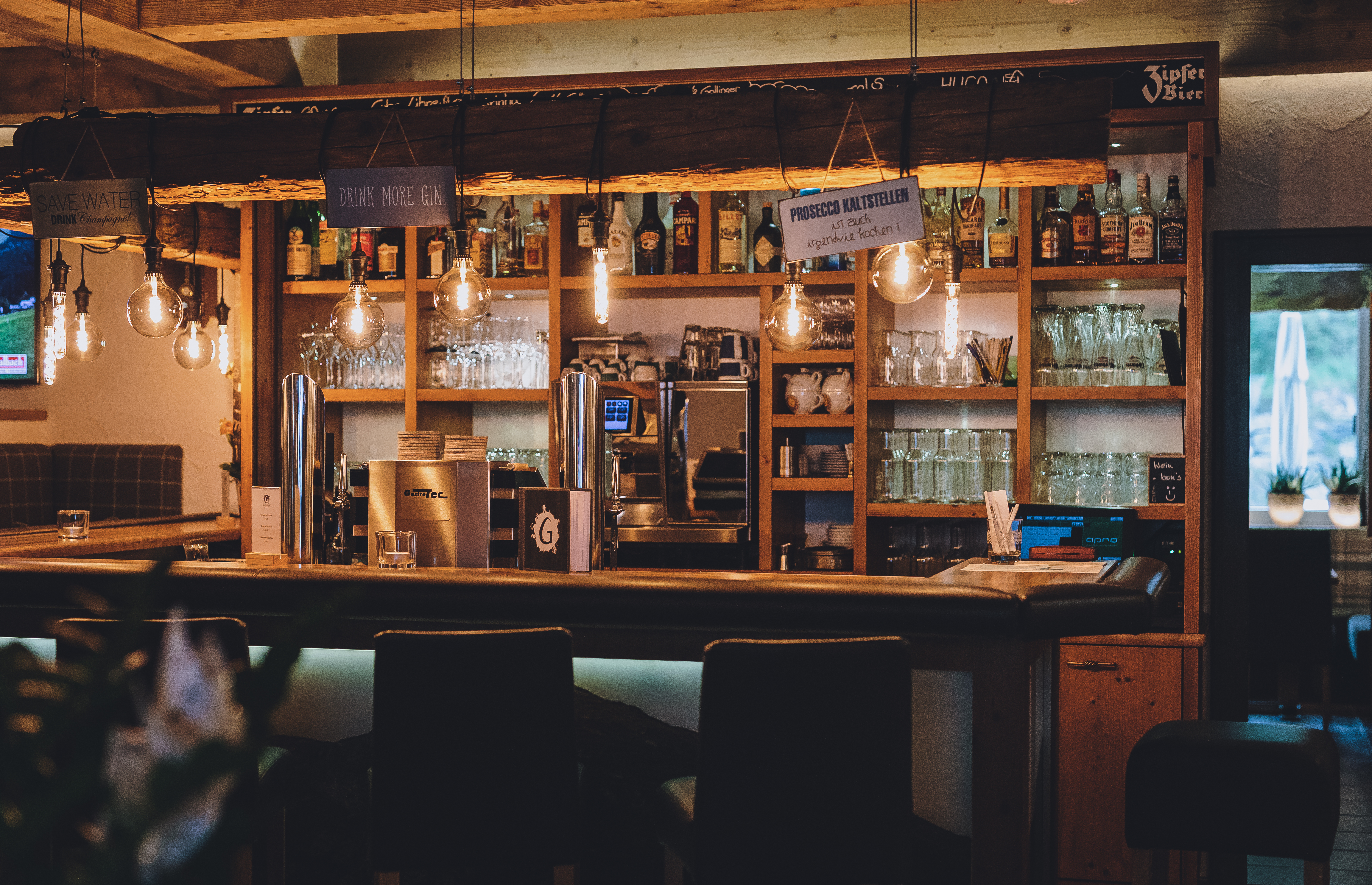 Skihotel: Hotelbar - Der Gollinger - Haus | Umgebung