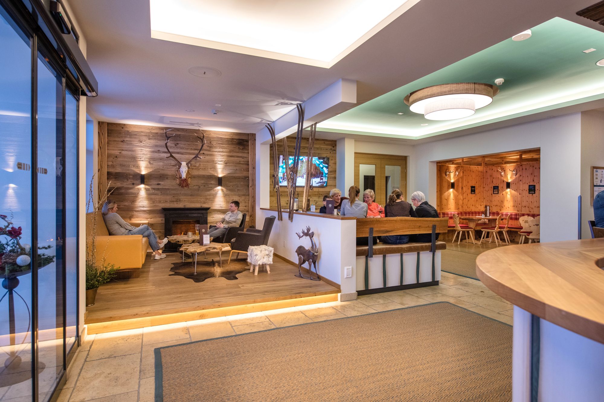 Hotels an der Piste - Preisniveau: günstig - Österreich - Hotel Sportwelt