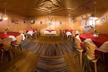 Skihotel: Restaurant / Stube  - Hotel Persura