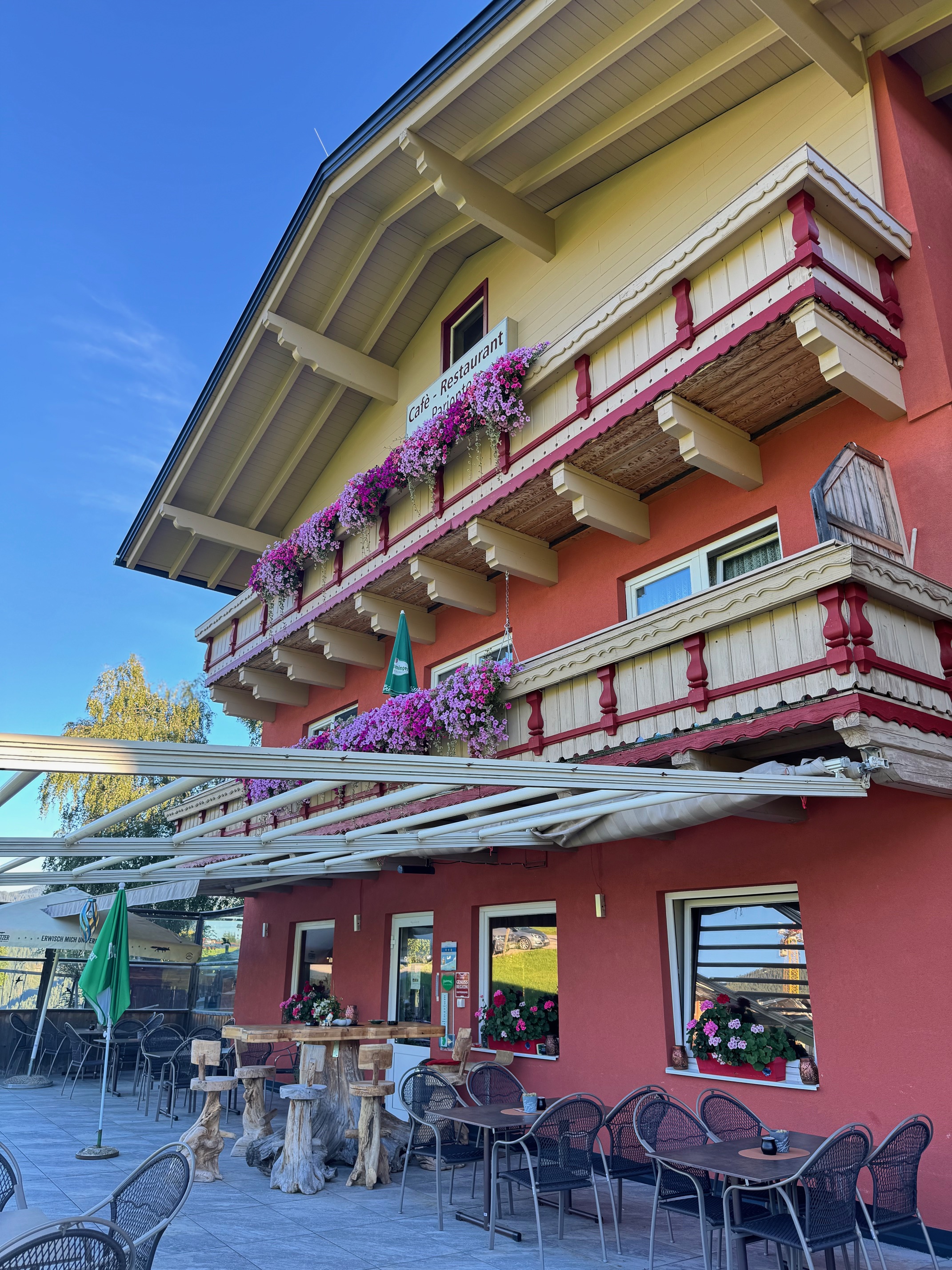 Skihotel: Blumen - Hotel Restaurant Pariente