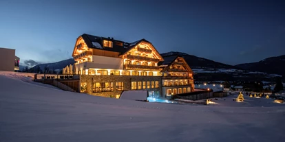 Hotels an der Piste - Skiverleih - ALMGUT Mountain Wellness Hotel