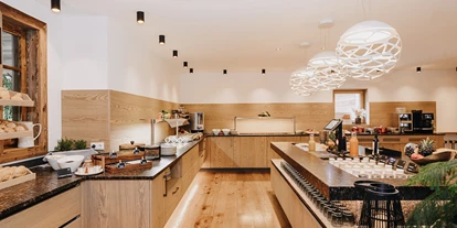 Hotels an der Piste - Skiverleih - ALMGUT Mountain Wellness Hotel