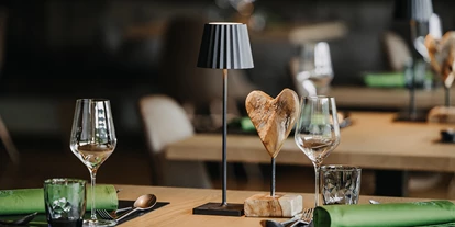 Hotels an der Piste - Skiverleih - ALMGUT Mountain Wellness Hotel