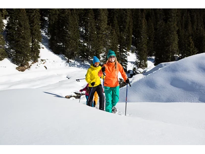 Hotels an der Piste - Skikurs direkt beim Hotel: für Kinder - St. Anton am Arlberg - Kostenfreie Aktivitäten abseits der Piste mit BergePLUS - Aparthotel Spitzer