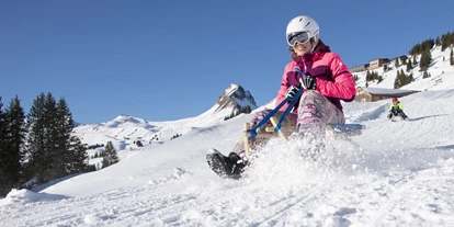 Hotels an der Piste - Mellau - Schlitten fahren / Rodeln in Damüls
Hotel - Garni Alpina
Ferienwohungen und Zimmer - Hotel Garni Alpina