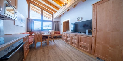 Hotels an der Piste - Skiverleih - Unser Appartement mit neuer Küche - Familienhotel Unterreith
