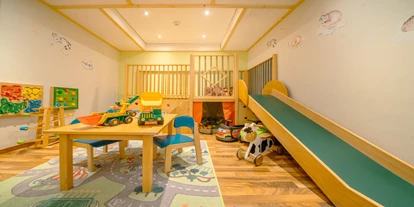 Hotels an der Piste - Skiverleih - Unser neues Spielzimmer - Familienhotel Unterreith
