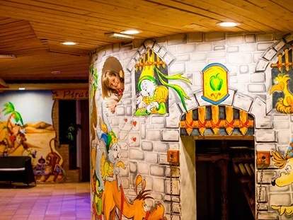 Hotels an der Piste - Skikurs direkt beim Hotel: für Kinder - Oskars Kinderland Kärntnerhof - Familien- & Sporthotel Kärntnerhof****