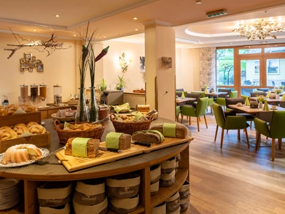 Hotels an der Piste - Skikurs direkt beim Hotel: für Kinder - Frühstücks-Buffet Kärntnerhof - Familien- & Sporthotel Kärntnerhof****