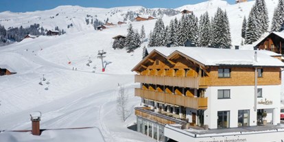 Hotels an der Piste - PLZ 6884 (Österreich) - Vor der Haustüre weg die Ski anschnallen und los gehts! - Hotel Hohes Licht