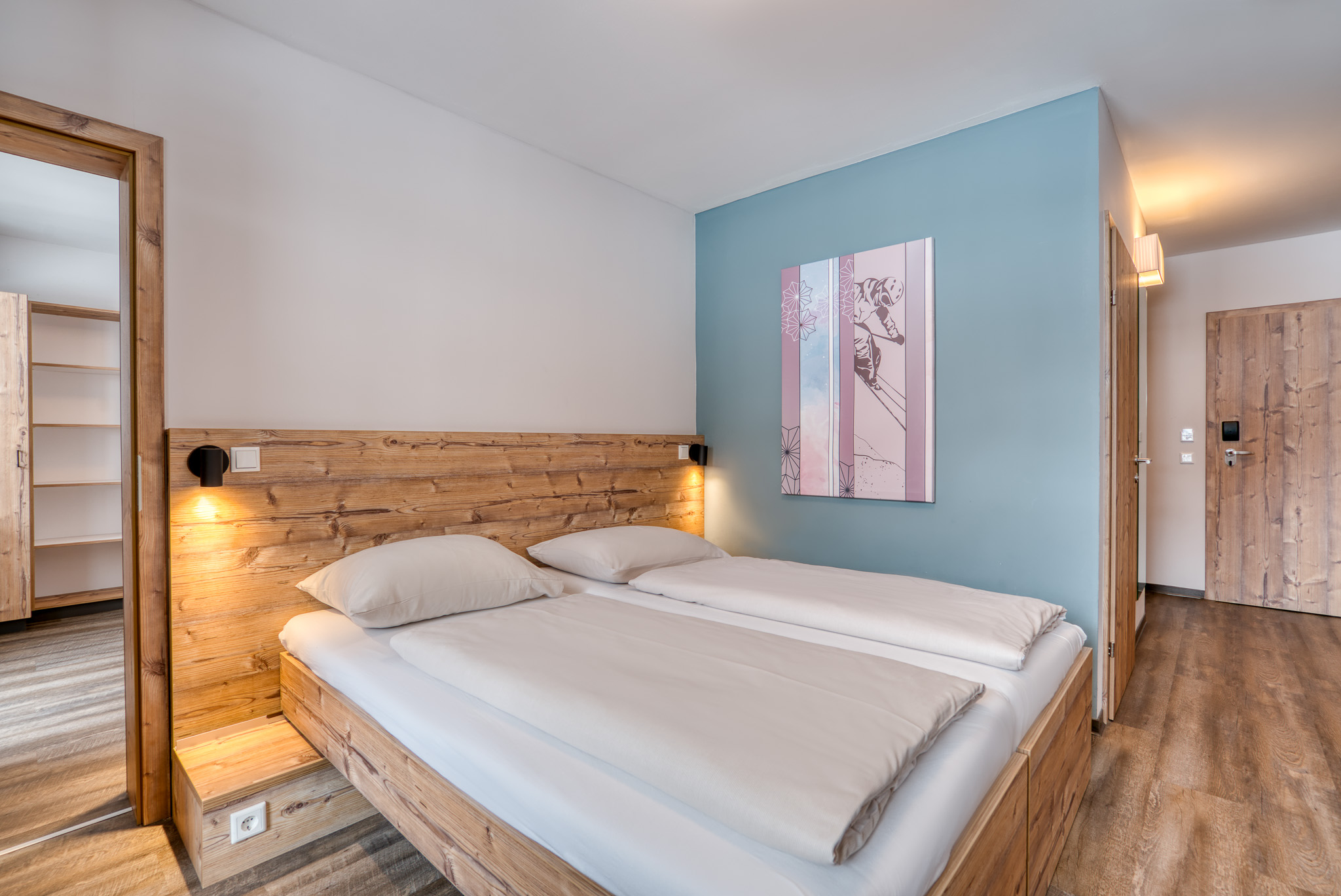 COOEE alpin Hotel Bad Kleinkirchheim Zimmerkategorien Thermenblick Familienzimmer im COOEE alpin Hotel Bad Kleinkirchheim